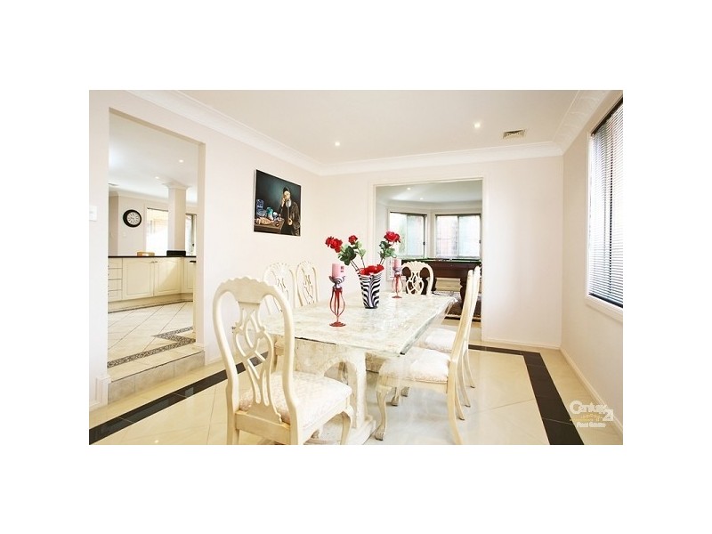 4 Lodgeworth Place, Castle Hill NSW 2154