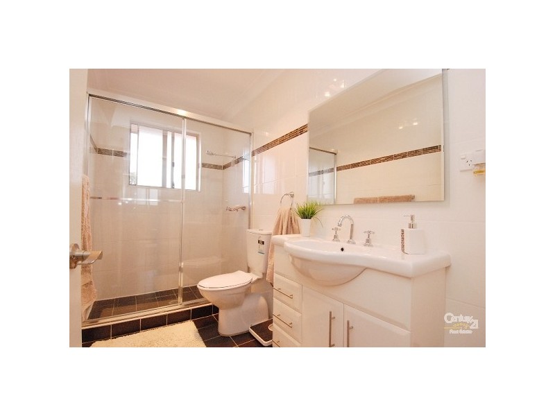 1/28 White Friars Way, Winston Hills NSW 2153