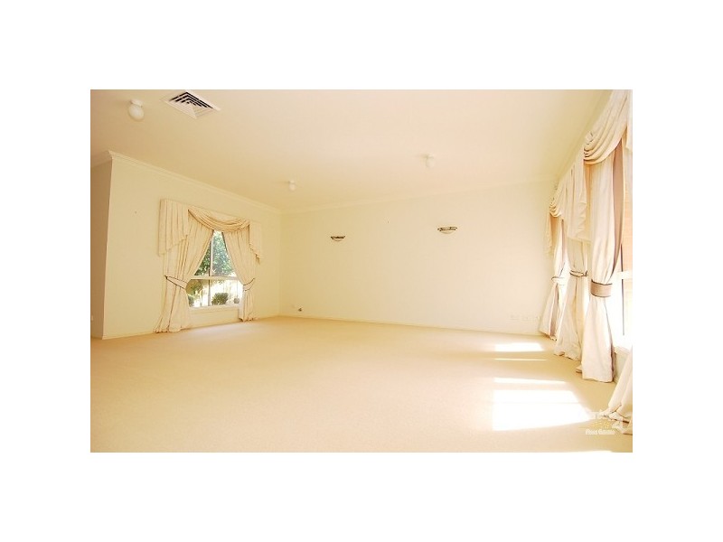 3 Lynton Green, West Pennant Hills NSW 2125