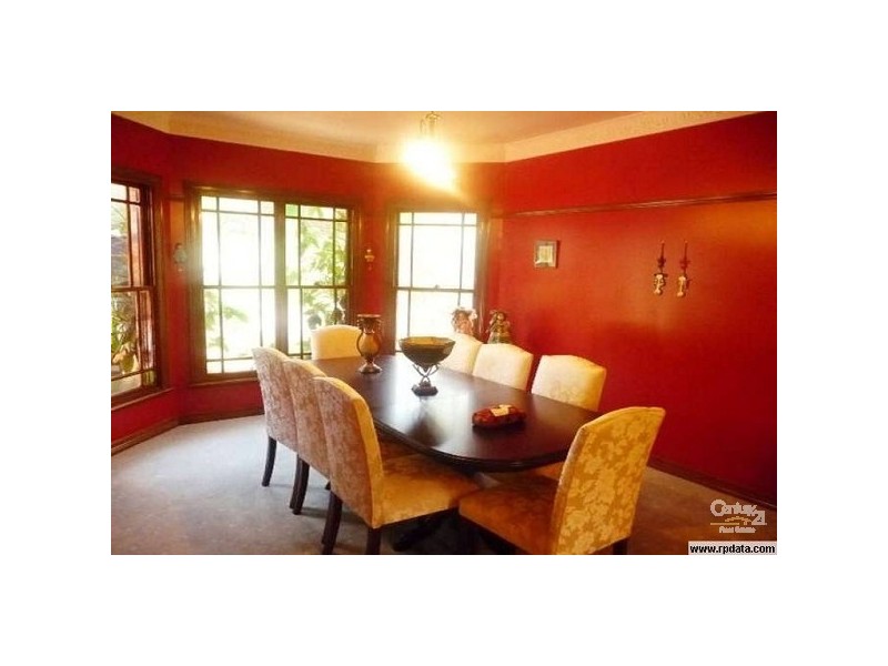 27 Royal Oak Place, West Pennant Hills NSW 2125