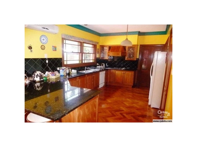 27 Royal Oak Place, West Pennant Hills NSW 2125