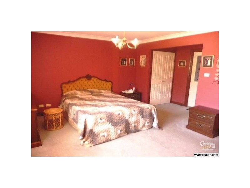 27 Royal Oak Place, West Pennant Hills NSW 2125