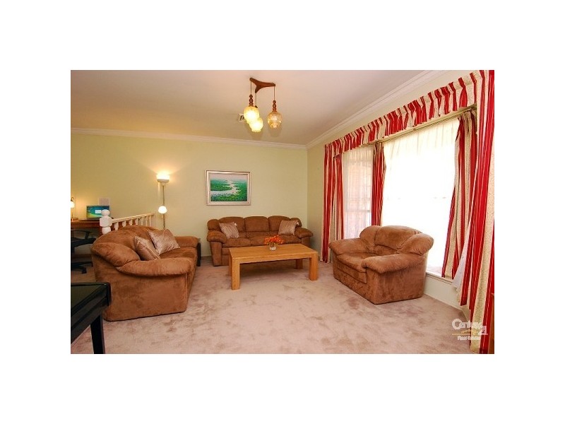 29 Cropley Drive, Baulkham Hills NSW 2153