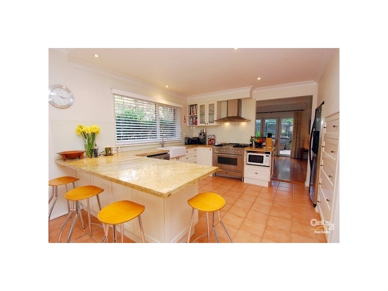 12 Larchmont Place, West Pennant Hills NSW 2125