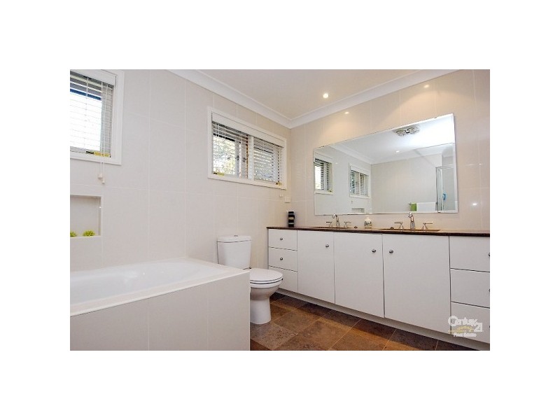12 Larchmont Place, West Pennant Hills NSW 2125