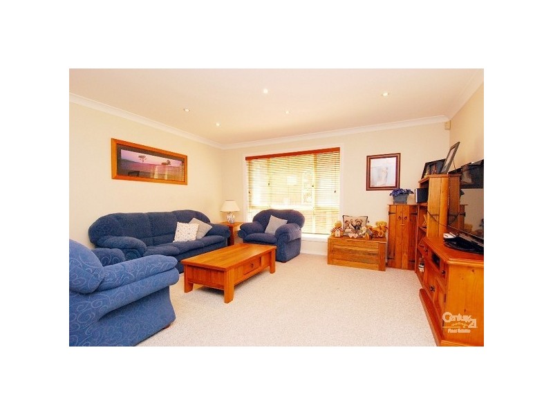 17A Oakhill Drive, Castle Hill NSW 2154