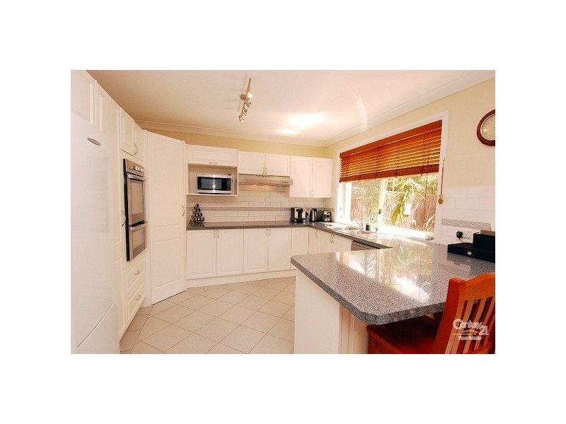 17A Oakhill Drive, Castle Hill NSW 2154