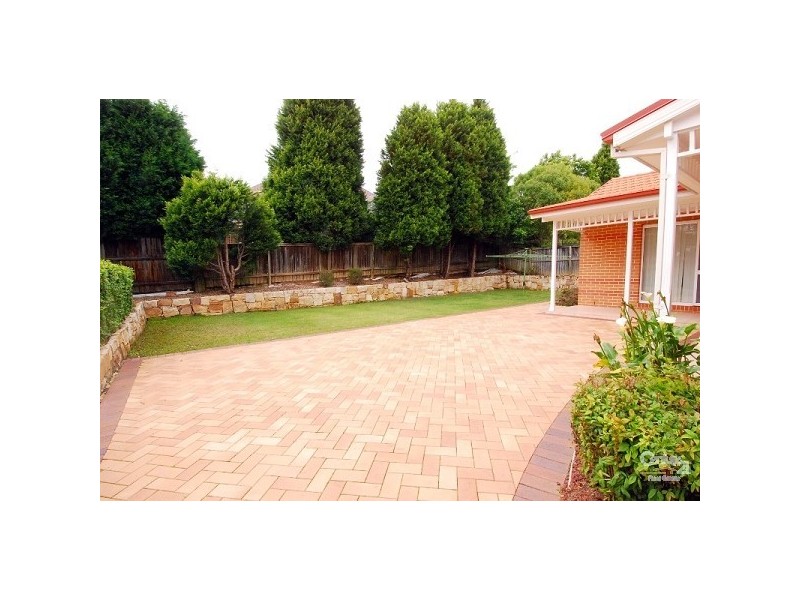11 Bassett Pl, Castle Hill NSW 2154
