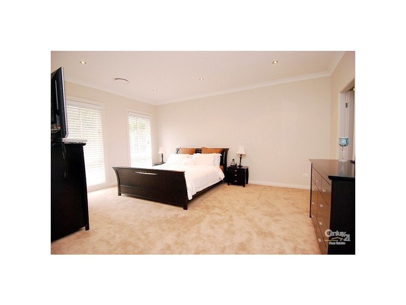 35 Featherwood Avenue, Cherrybrook NSW 2126