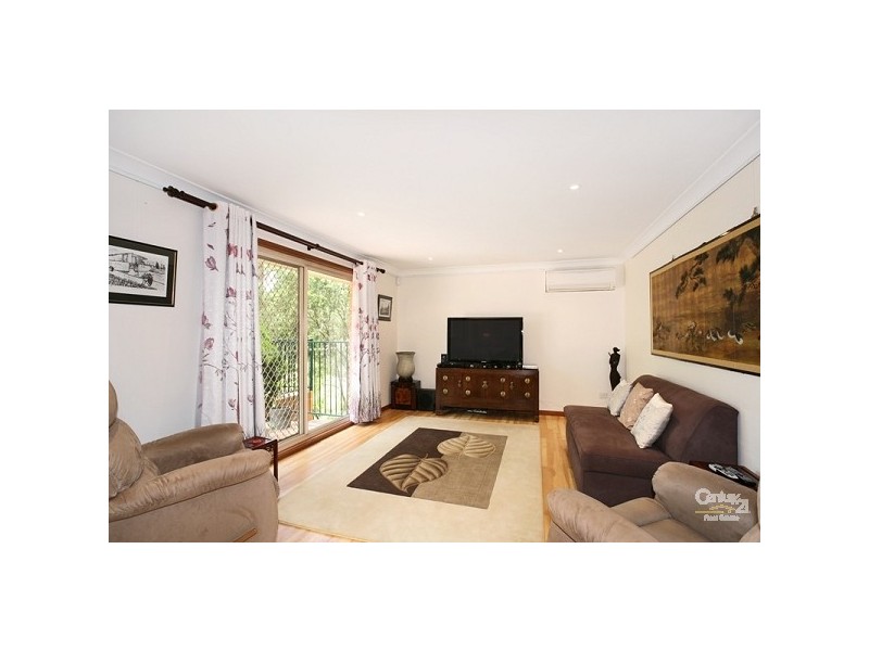8 Woodlark Place, Castle Hill NSW 2154