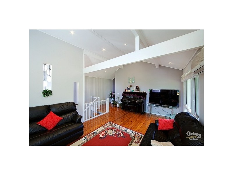 4 Larchmont Place, West Pennant Hills NSW 2125