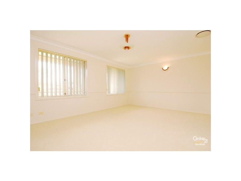 27 Bassett Place, Castle Hill NSW 2154