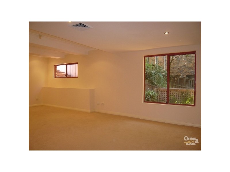 12 Southwood Place, West Pennant Hills NSW 2125