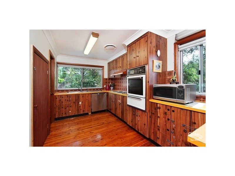 6 Read Place, West Pennant Hills NSW 2125