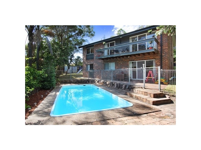 6 Read Place, West Pennant Hills NSW 2125