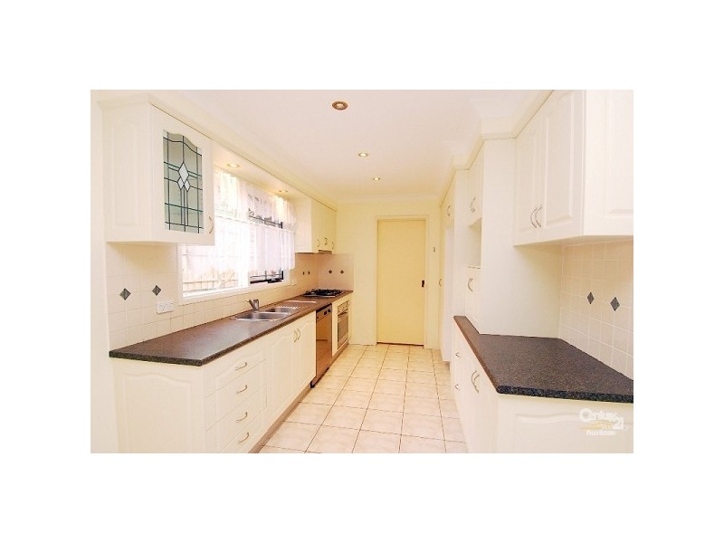 77 Cedarwood Dr, Cherrybrook NSW 2126