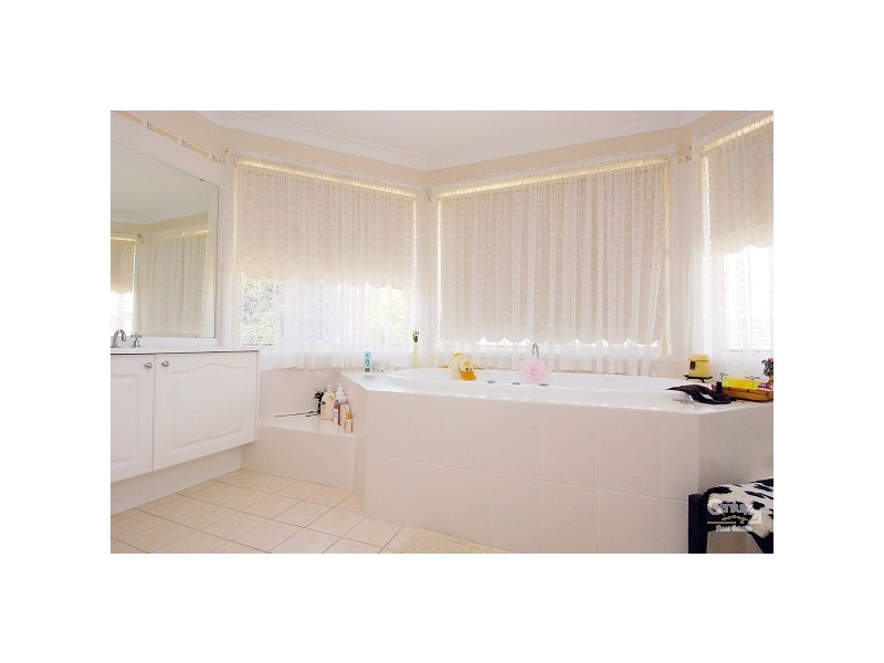 12 Eric Cooper Drive, Castle Hill NSW 2154