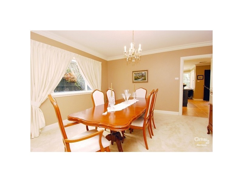 18 Kambah Place, West Pennant Hills NSW 2125