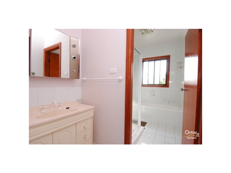 11 Peter Street, Baulkham Hills NSW 2153
