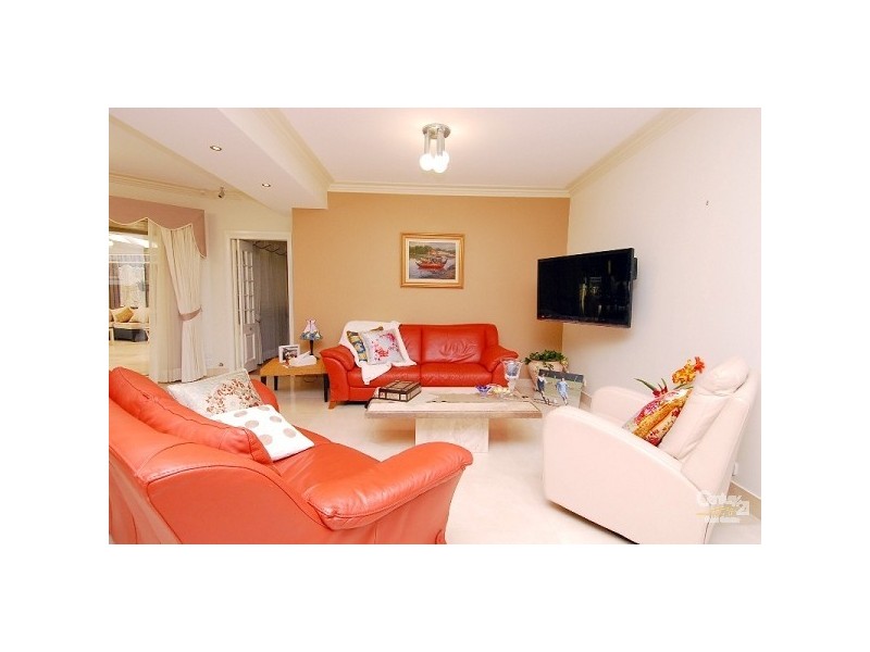 8 Grangewood Place, West Pennant Hills NSW 2125