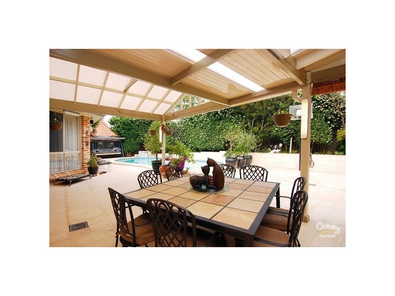 8 Grangewood Place, West Pennant Hills NSW 2125