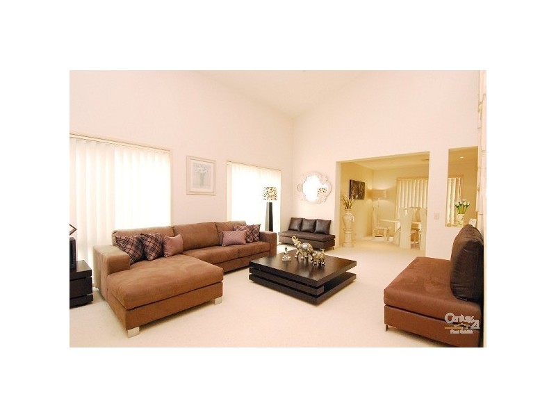 6 Fernbrook Place, Castle Hill NSW 2154