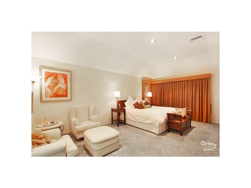 36 Sanctuary Point Road, West Pennant Hills NSW 2125