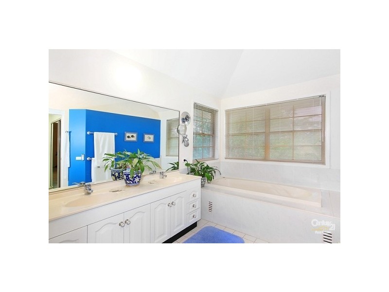 36 Sanctuary Point Road, West Pennant Hills NSW 2125