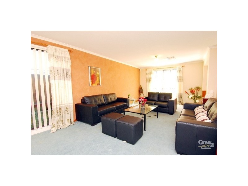 42 Powys Circuit, Castle Hill NSW 2154