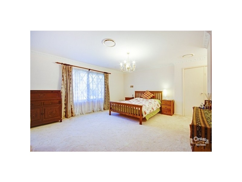 2 Fairgreen Place, Castle Hill NSW 2154