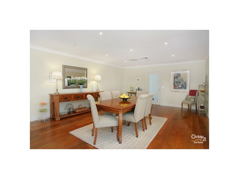 20 Governor Phillip Place, West Pennant Hills NSW 2125