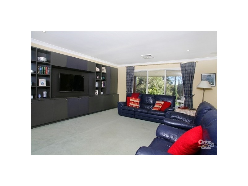 20 Governor Phillip Place, West Pennant Hills NSW 2125