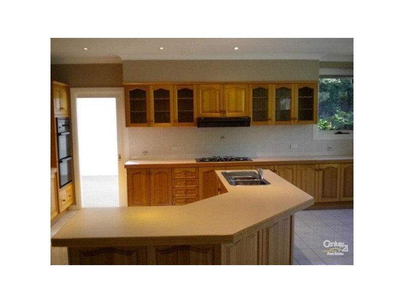 8 Yanagin Place, West Pennant Hills NSW 2125