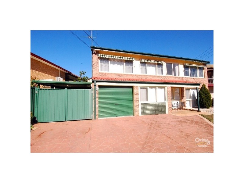 233 Caroline Chisholm Dr, Winston Hills NSW 2153