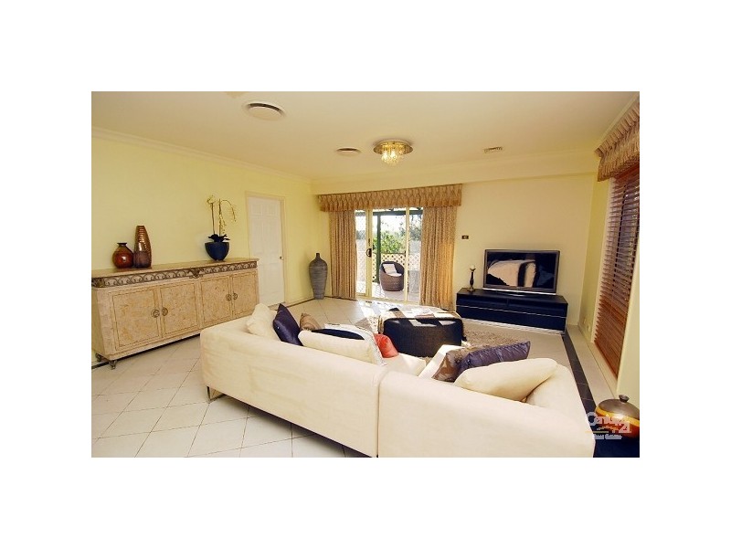 18 Claridge Close, Cherrybrook NSW 2126