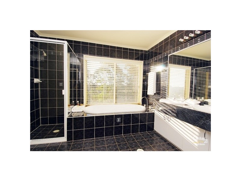 18 Claridge Close, Cherrybrook NSW 2126