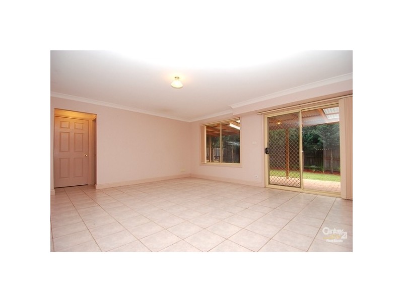 16 Tellicherry Circuit, Beaumont Hills NSW 2155