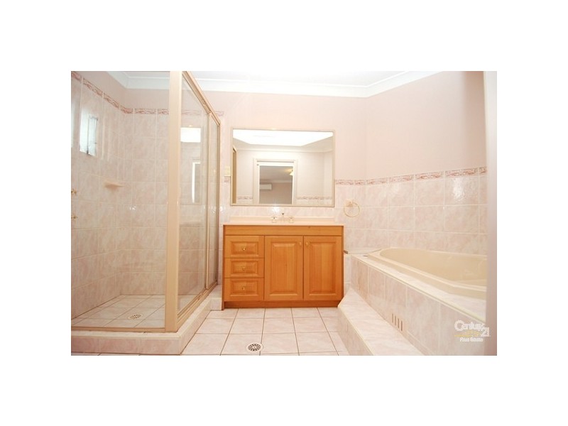 16 Tellicherry Circuit, Beaumont Hills NSW 2155