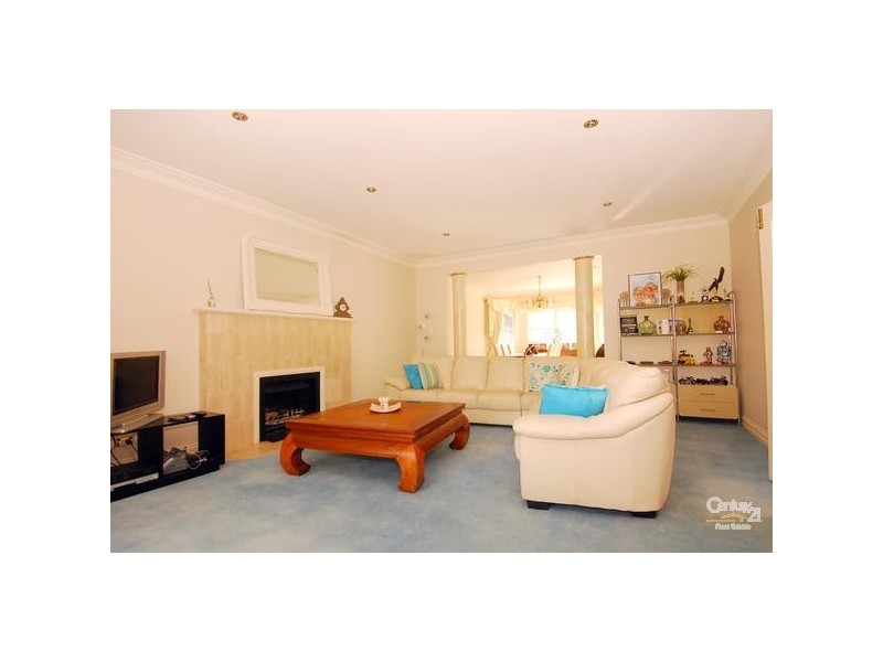 28 Kambah Place, West Pennant Hills NSW 2125