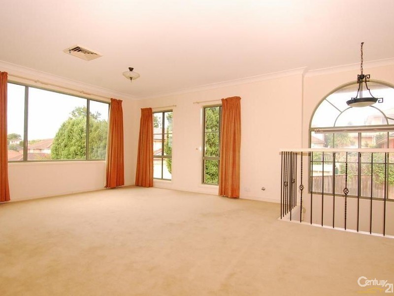 15 Highbrook Place, Castle Hill NSW 2154