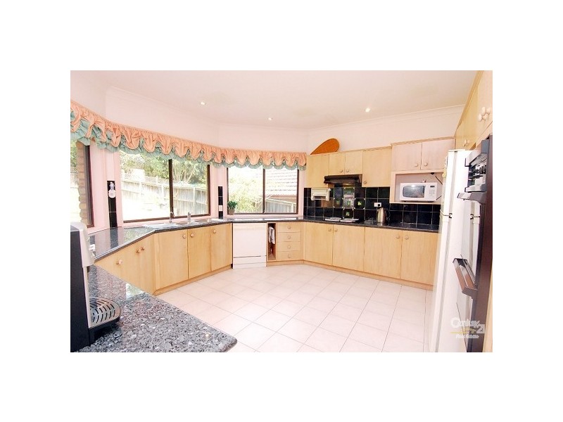 10 Salisbury Downs Drive, West Pennant Hills NSW 2125