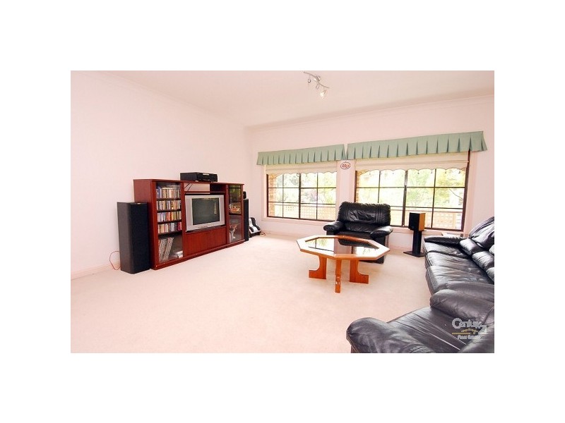 10 Salisbury Downs Drive, West Pennant Hills NSW 2125