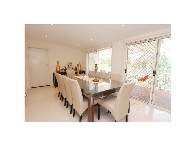 22 Garthowen Crescent, Castle Hill NSW 2154