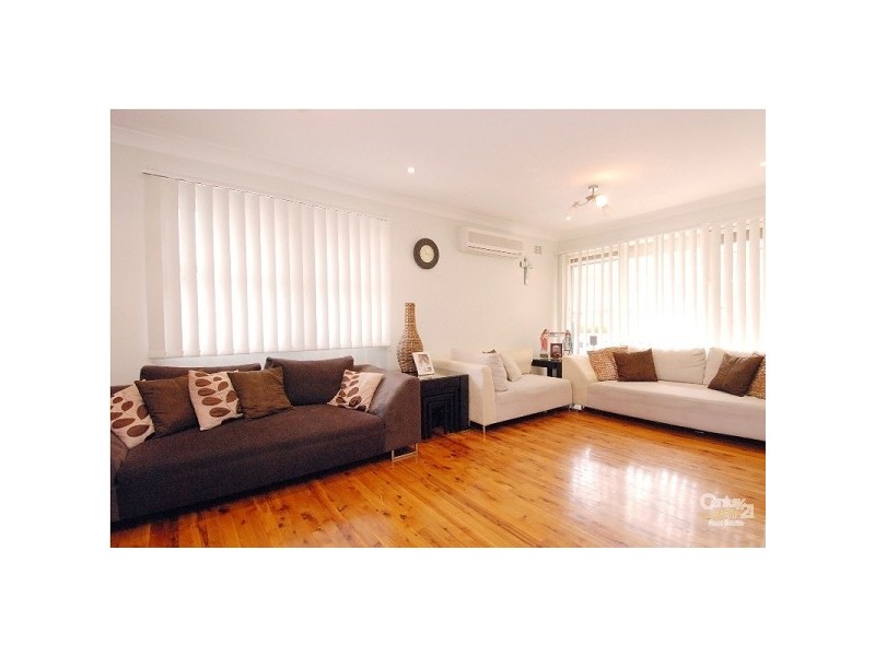 22 Garthowen Crescent, Castle Hill NSW 2154