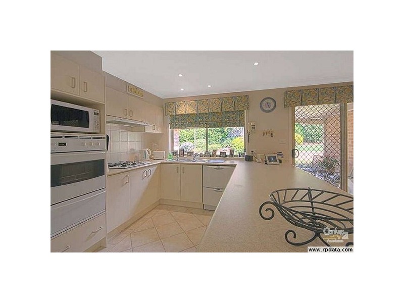 37 Oakhill Drive, Castle Hill NSW 2154