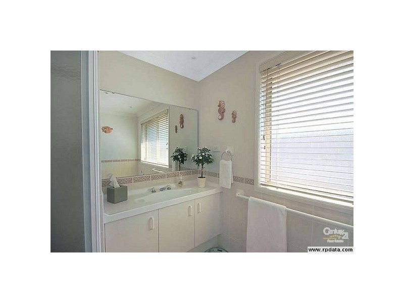 37 Oakhill Drive, Castle Hill NSW 2154