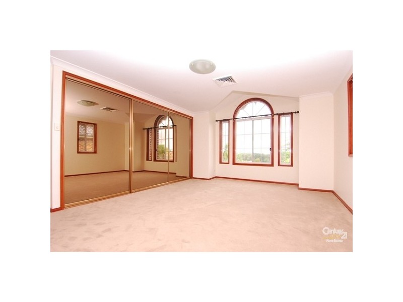 4 Hendon Green, West Pennant Hills NSW 2125