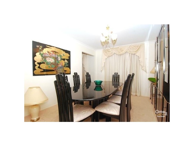 2 Bron Close, West Pennant Hills NSW 2125