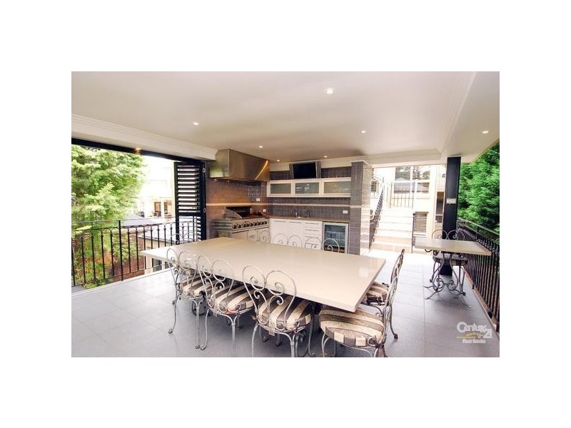 12A Governor Phillip Place, West Pennant Hills NSW 2125