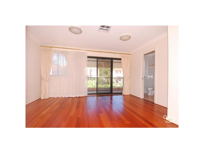 7 Mary Ann Pl, Cherrybrook NSW 2126